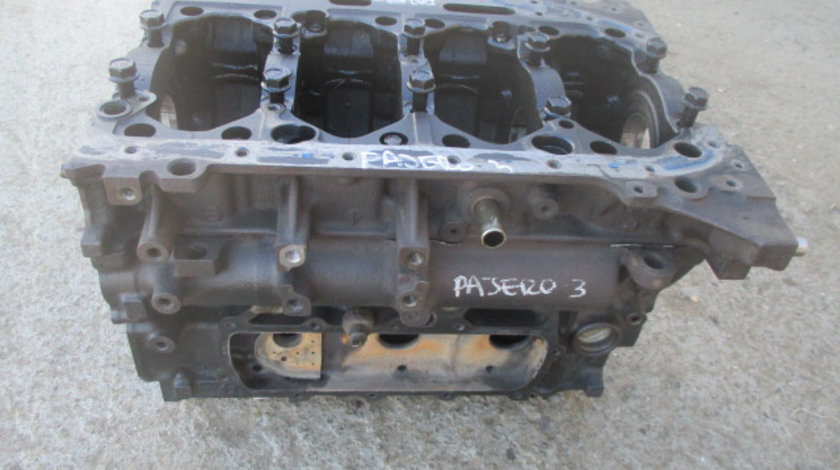 BLOC MOTOR MITSUBISHI PAJERO III 3.2 DI-D FAB. 1999 – 2007 ⭐⭐⭐⭐⭐