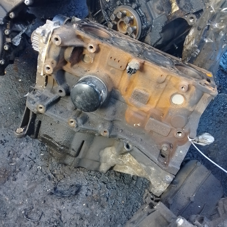 Bloc Motor Renault Clio 2 / Symbol 1 1998-2008 1.4 16V (B/Cb0P) K4J 712 Benzina Ambielat K4Ja712, R040060