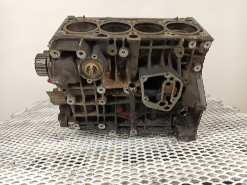 Bloc Motor Vw Passat B5, B5.5 1996-2005 1.6 Ahl Benzina Ambielat
