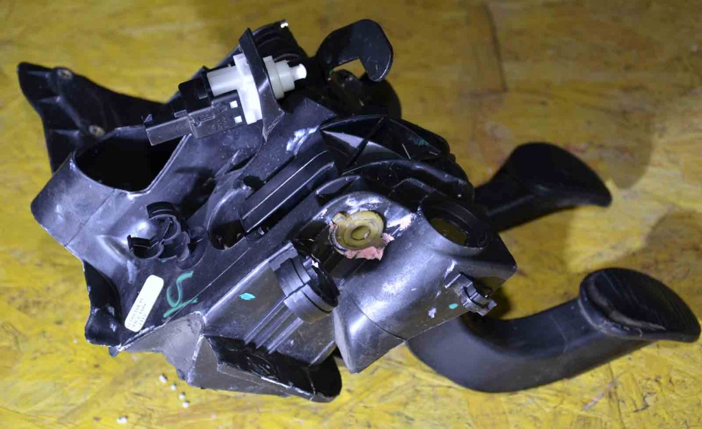 Bloc pedale frana + ambreaj alfa romeo 147, 1.9jtd 16v 140cp 2005