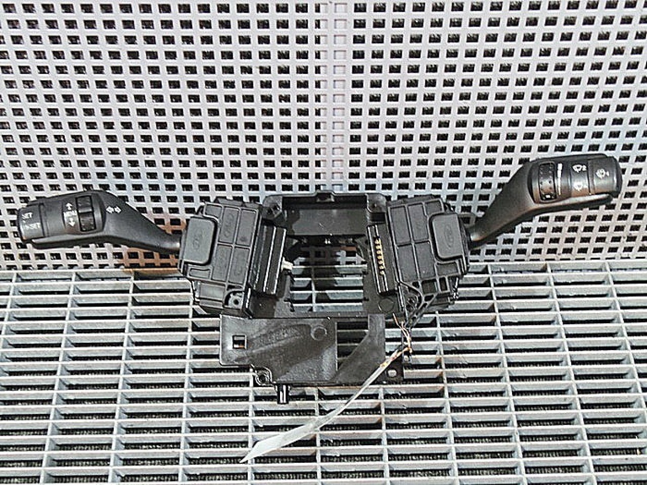 BLOC SEMNALIZARE FORD FOCUS FOCUS - - (2004 2008)