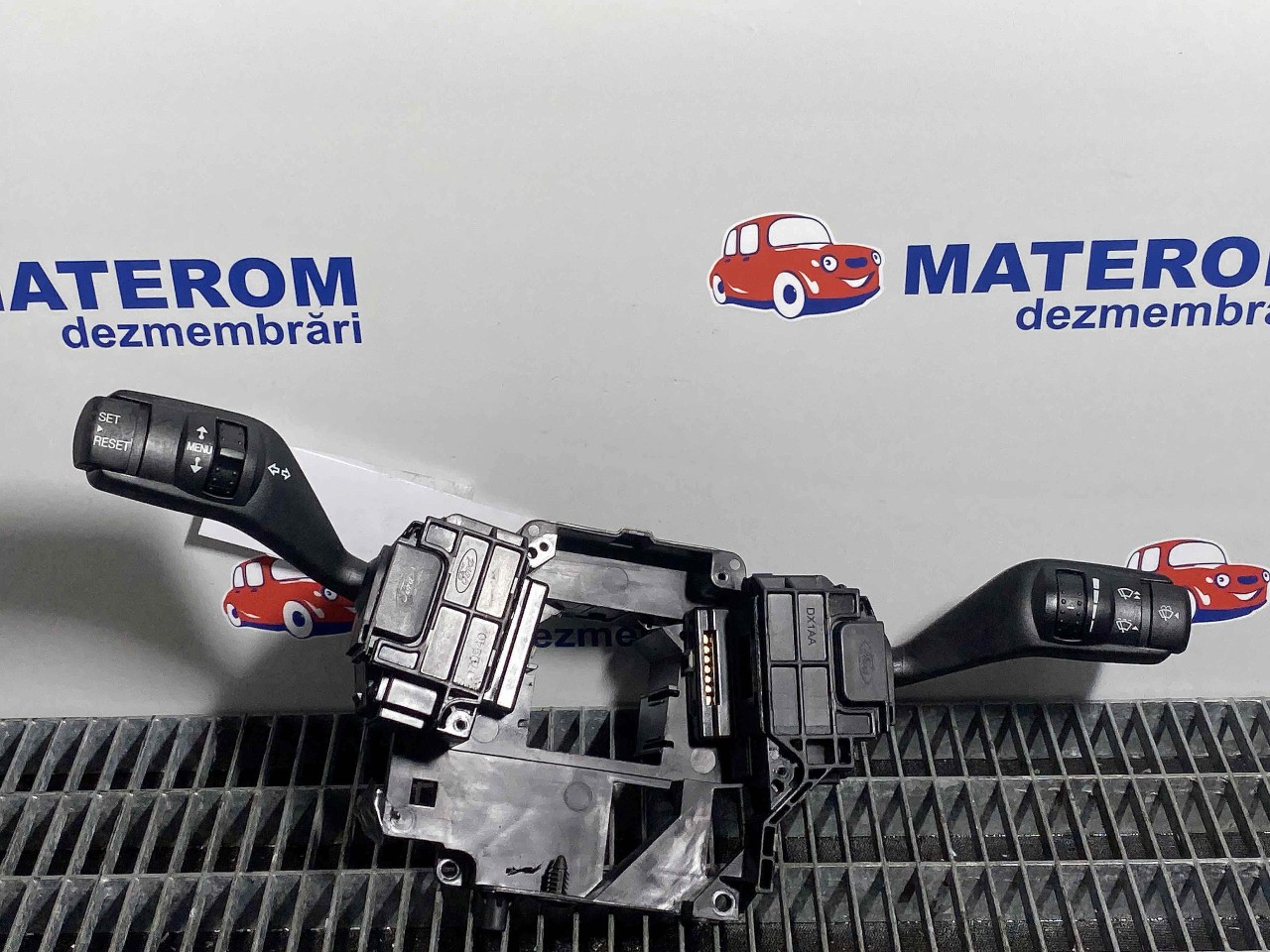 BLOC SEMNALIZARE FORD KUGA - - (2008 2012)
