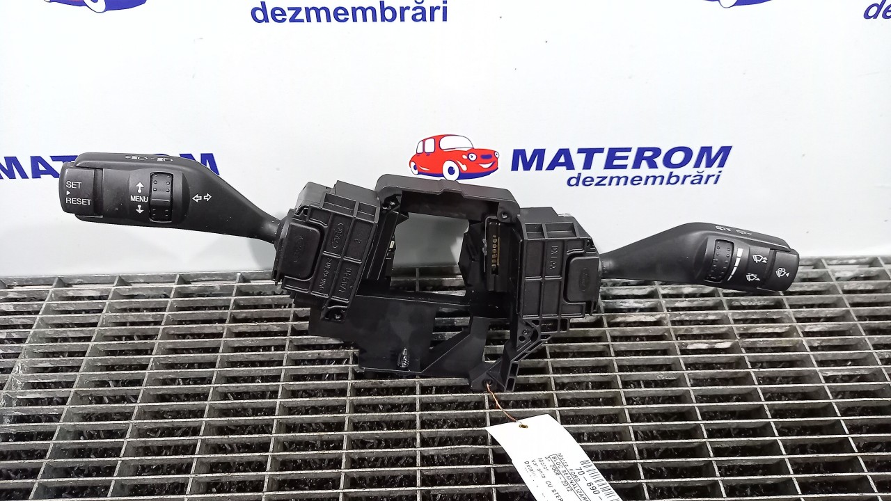 BLOC SEMNALIZARE FORD KUGA KUGA - - (2008 2012)