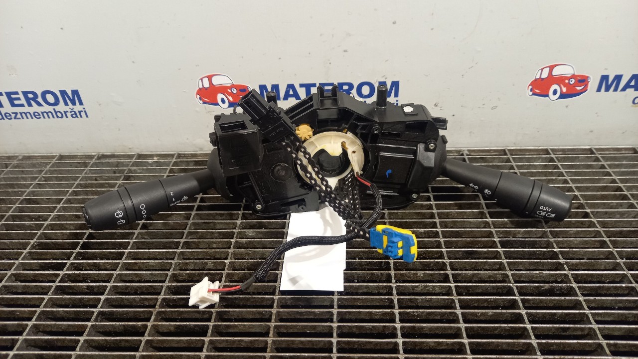 BLOC SEMNALIZARE RENAULT CLIO - - (2012 2016)