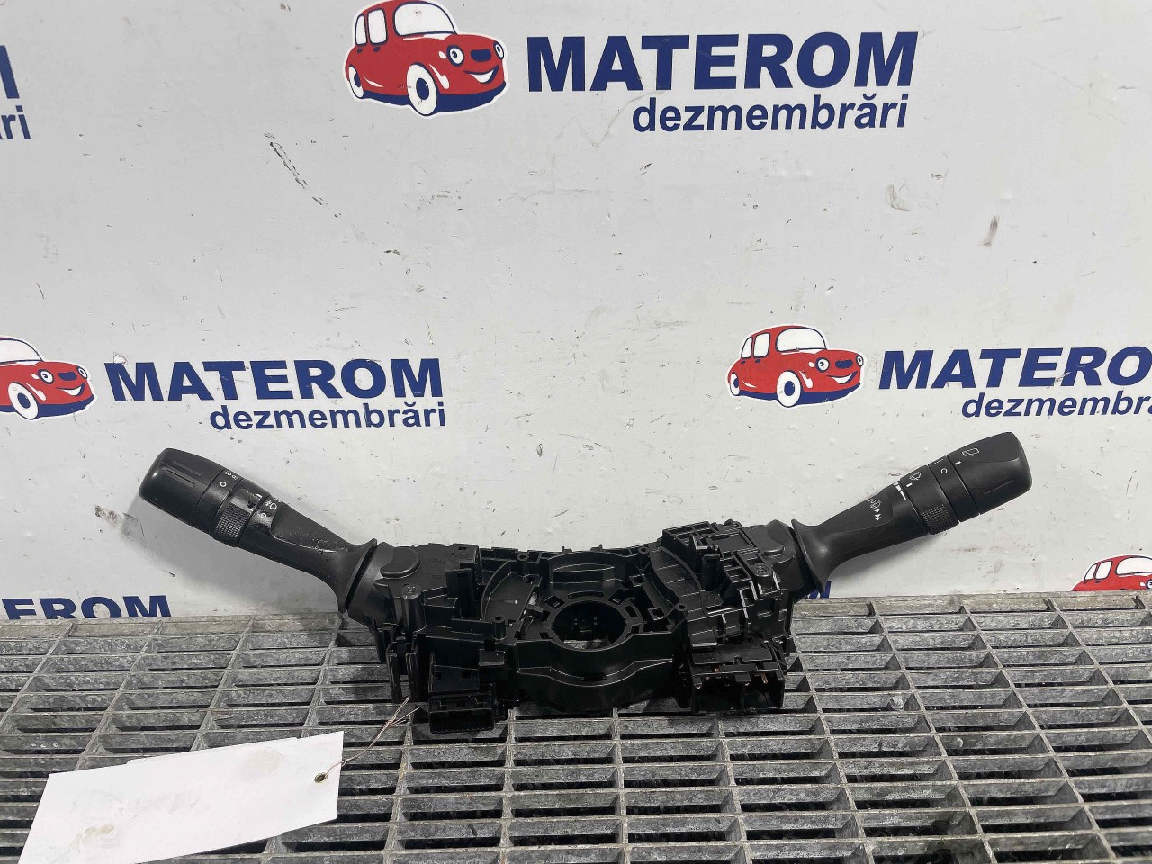 BLOC SEMNALIZARE TOYOTA AURIS - - (2012 2015)