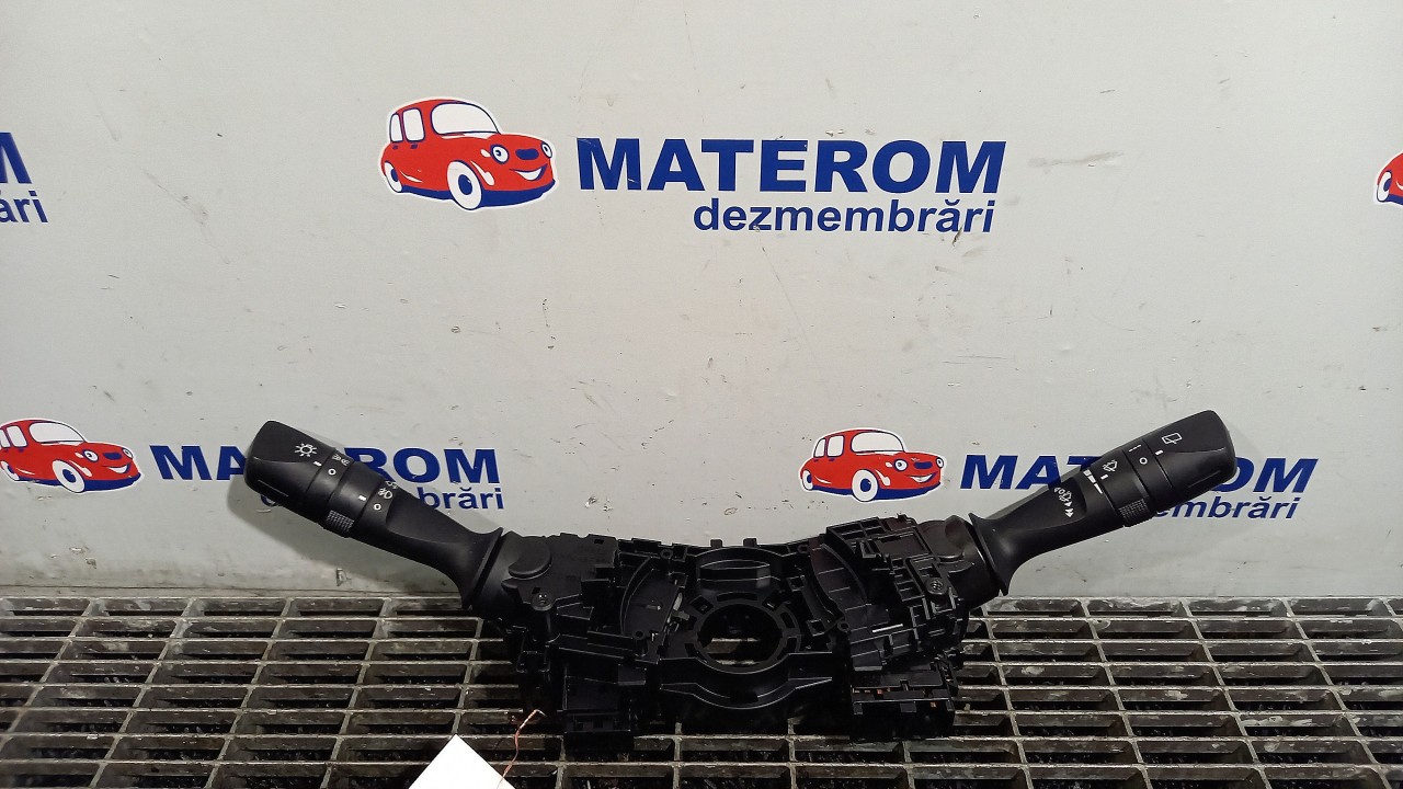 BLOC SEMNALIZARE TOYOTA AURIS - - (2012 2015)