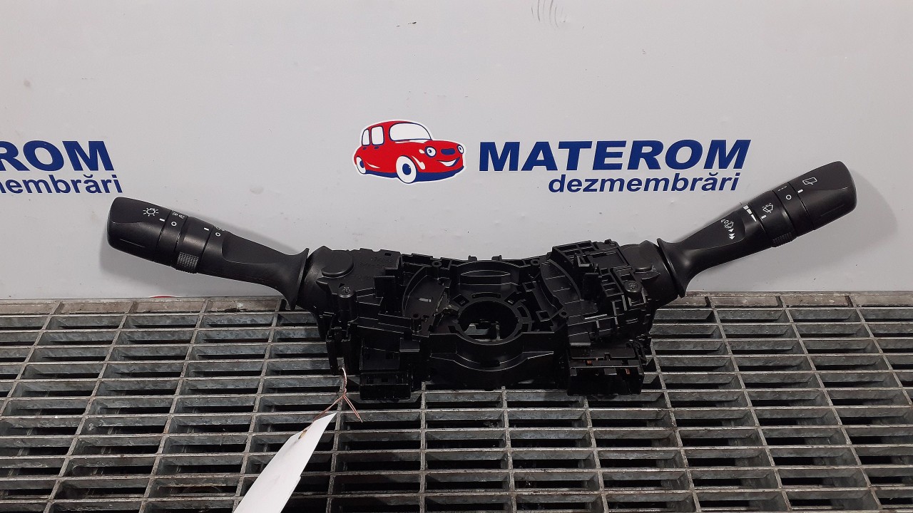 BLOC SEMNALIZARE TOYOTA AURIS AURIS - - (2012 2015)