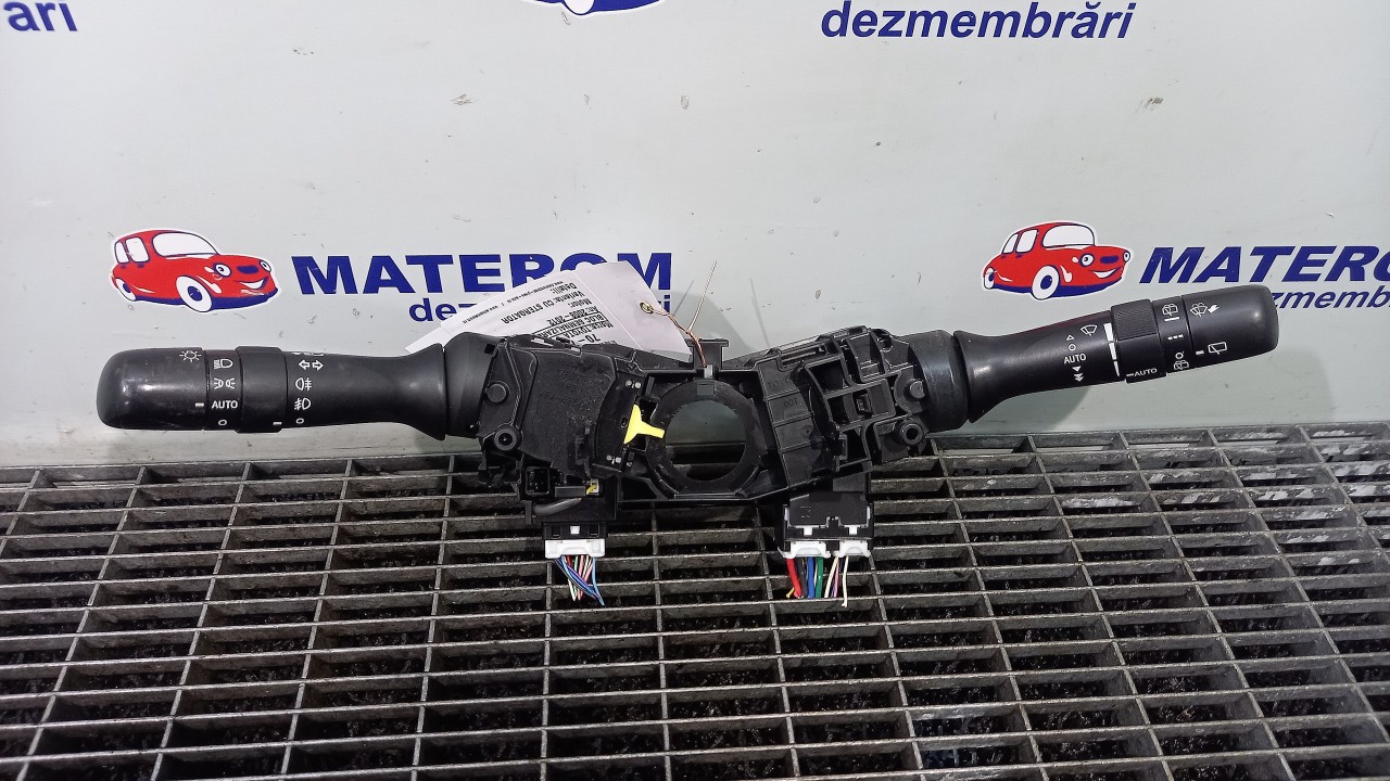 BLOC SEMNALIZARE TOYOTA AVENSIS AVENSIS - - (2008 2012)