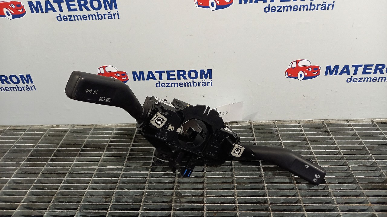 BLOC SEMNALIZARE VW TOURAN - - (2003 2007)