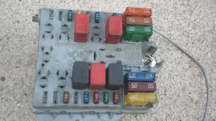 Bloc sigurante Fiat Punto 2 an 2001 motor 1.2 benzina