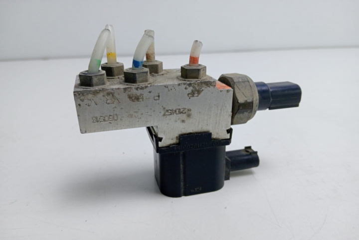 Bloc valve airmatic A2113200158 Mercedes-Benz E-Class W211 [2002 - 2006]