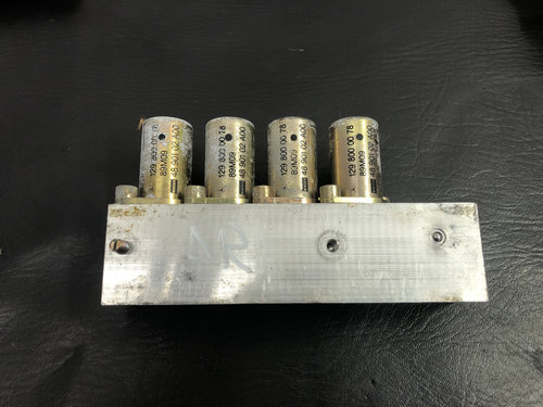 Bloc valve sistem decapotare dreapta Mercedes SL 500 AMG R129 sedan 1990 (1298000178)