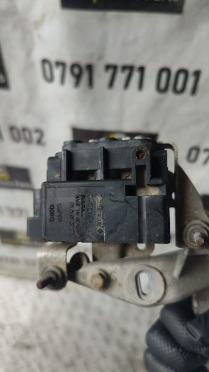 Bloc valve susupensi Audi Q7 4L 4.2 TDI cod motor CCF transmisie automata an 2014 cod 15-1524-0082