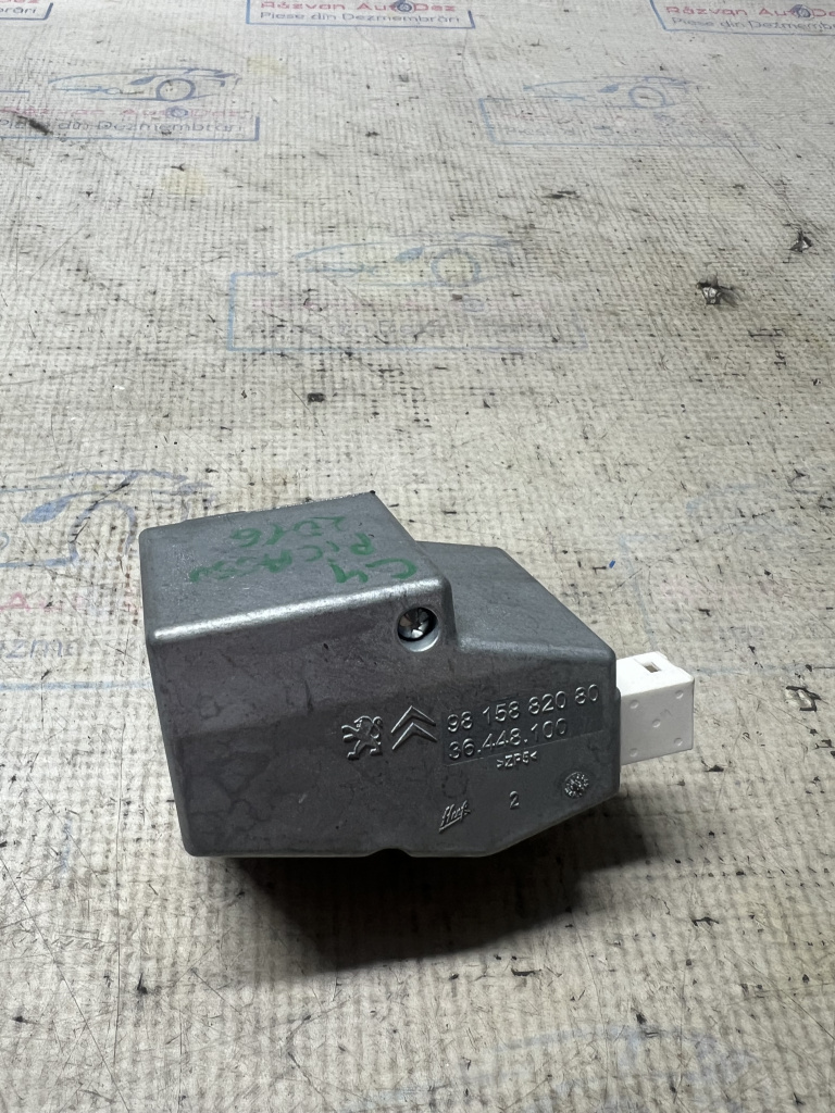 Blocator volan Citroen C4 Picasso 1.6 Motorina 2016, 9815882080