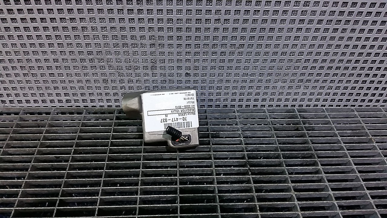 BLOCATOR VOLAN LEXUS IS IS - - (2005 2010)