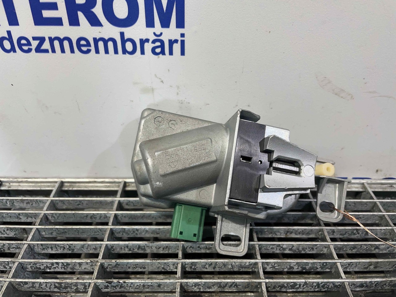 BLOCATOR VOLAN VOLVO S80 S80 - - (2006 2016)
