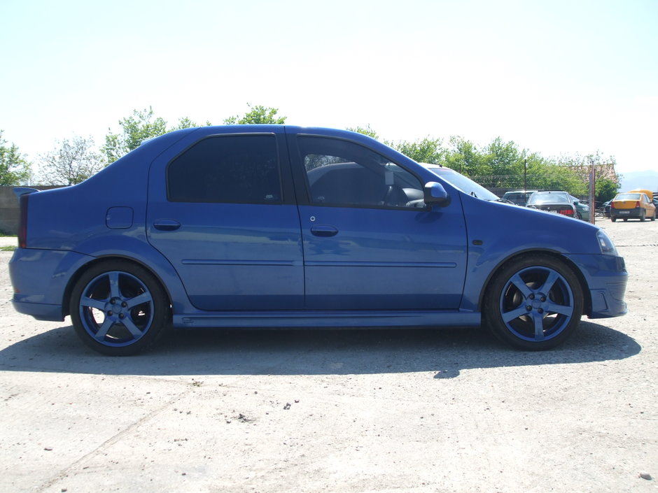 Blue Moon de Romania - Dacia Logan by Vasi Blue Moon de Romania - Dacia Logan by Vasi