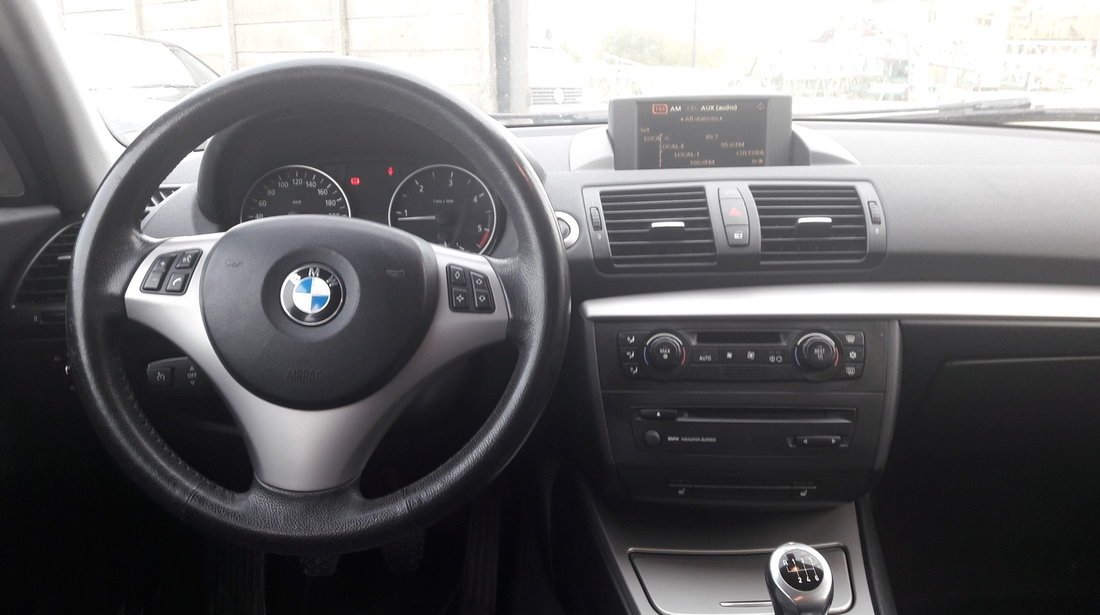 BMW 120 NAVI 2006