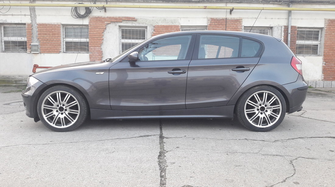 BMW 120 NAVI 2006