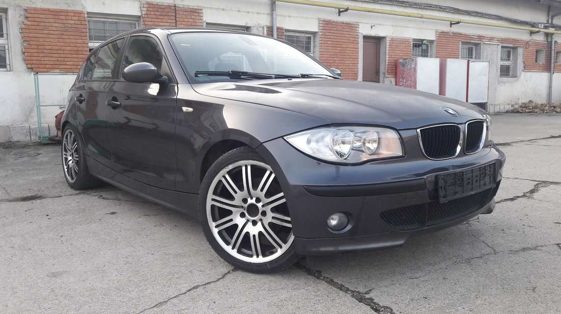 BMW 120 NAVI 2006