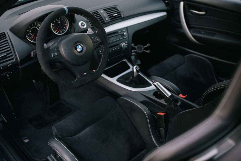 BMW 135i cu motor V8