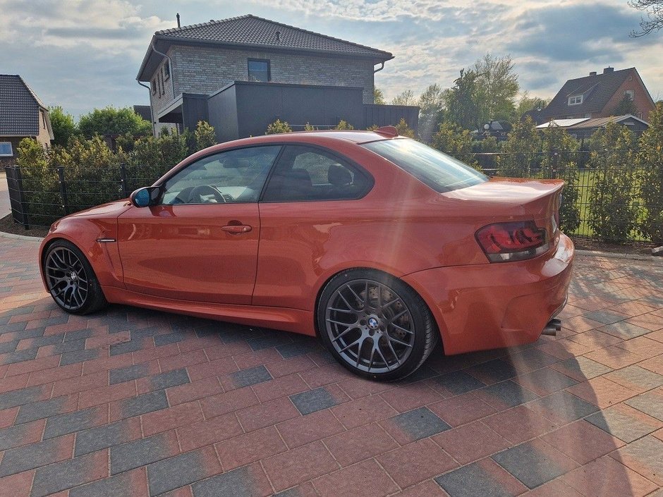 BMW 1M Coupe cu motor de M3 Coupe