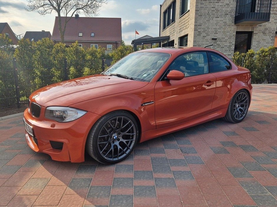 BMW 1M Coupe cu motor de M3 Coupe
