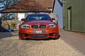 BMW 1M cu 1.318 de kilometri la bord