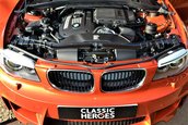 BMW 1M cu 1.318 de kilometri la bord