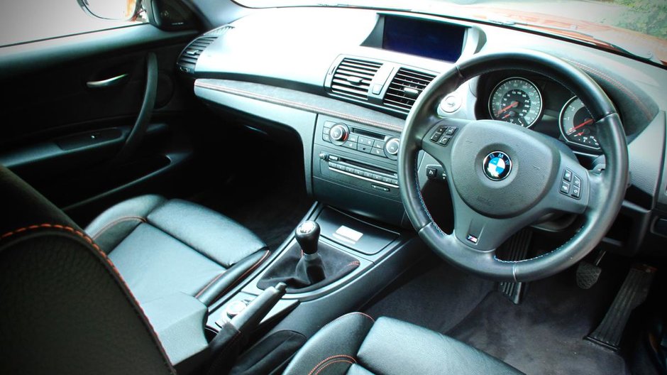 BMW 1M vandut cu 42.750 lire