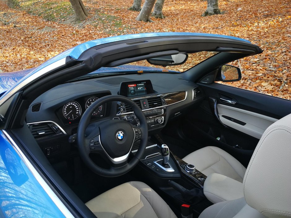 BMW 220i Cabrio