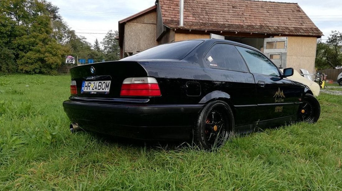 BMW 318 1.8 IS 1994