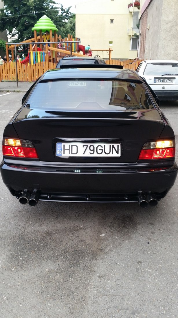 BMW 318 1.8 IS 1998