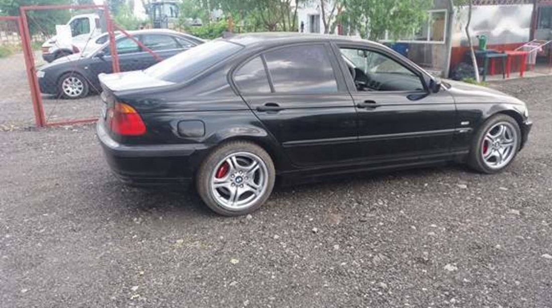 BMW 318 1.9 benzina 2000