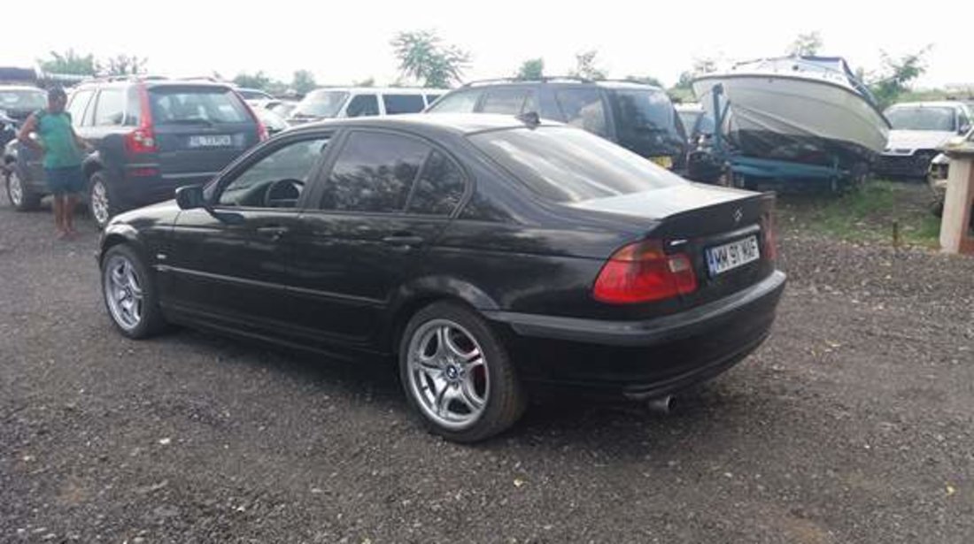 BMW 318 1.9 benzina 2000