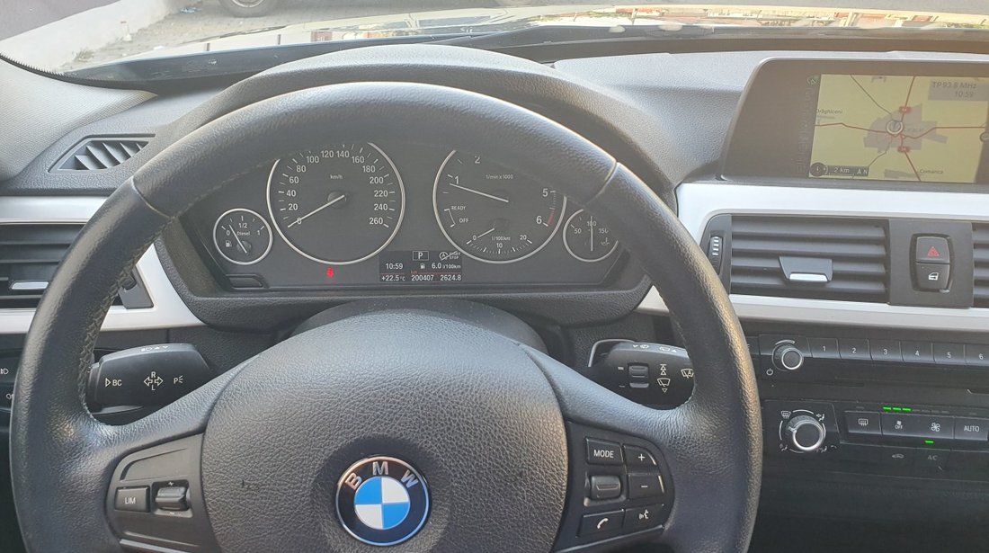 BMW 318 2.0 automat 2014