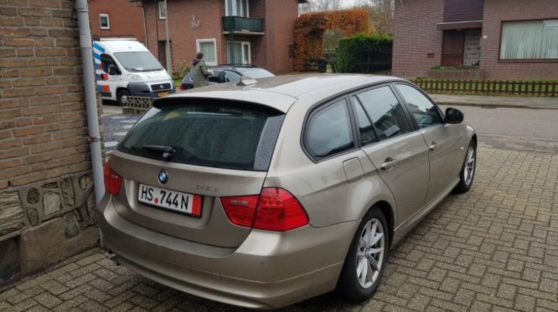 BMW 318 318 2011