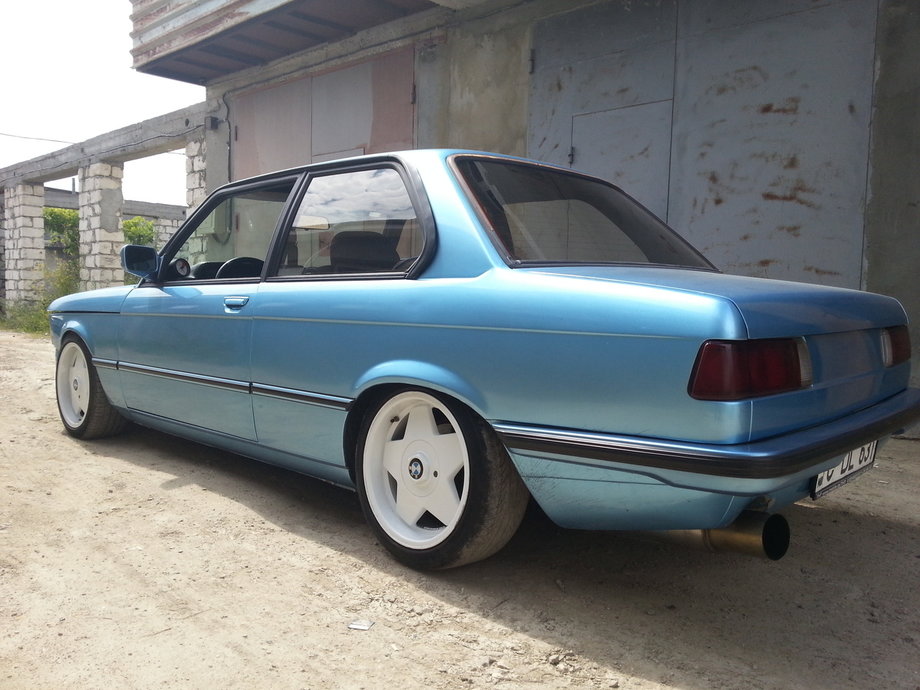 BMW 318 e21 Turbo Batrinica