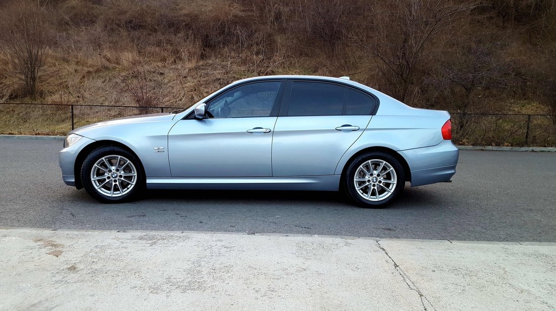 BMW 320 2.0 2009