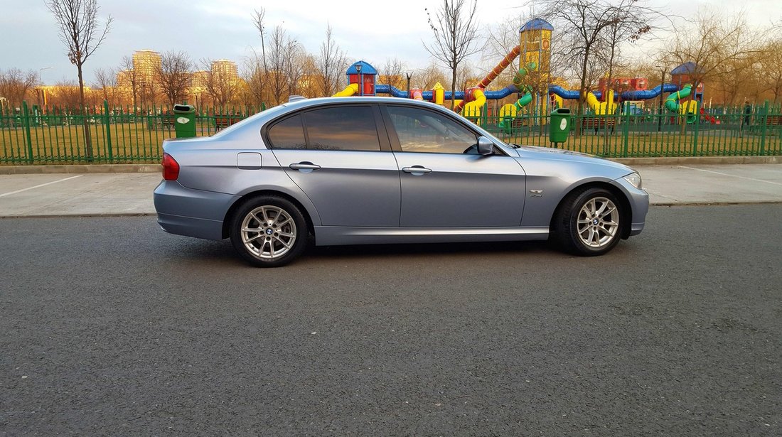 BMW 320 2.0 2009