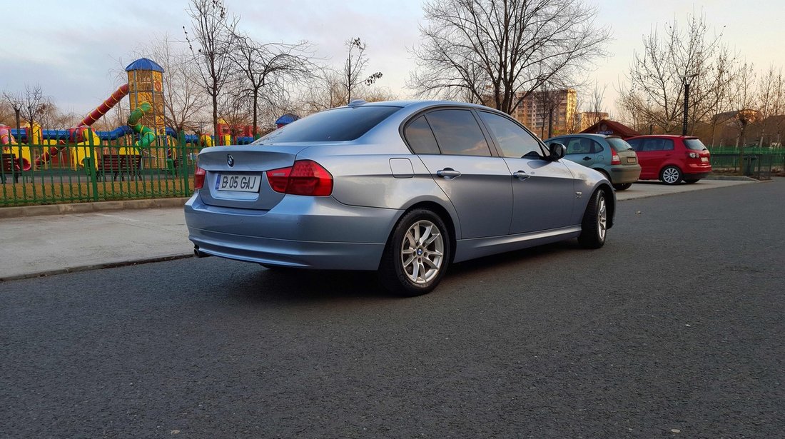 BMW 320 2.0 2009