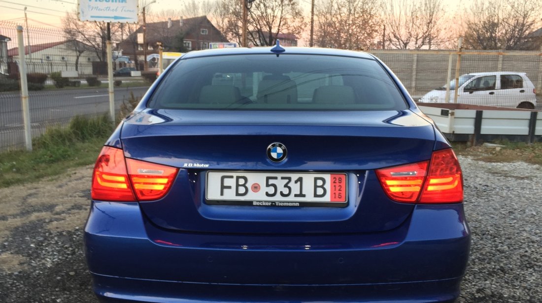 BMW 320 2.0 2011