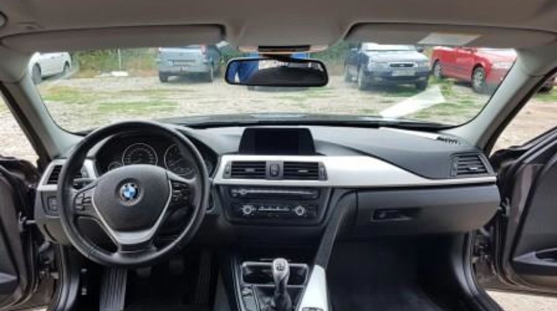 BMW 320 2.0 2013