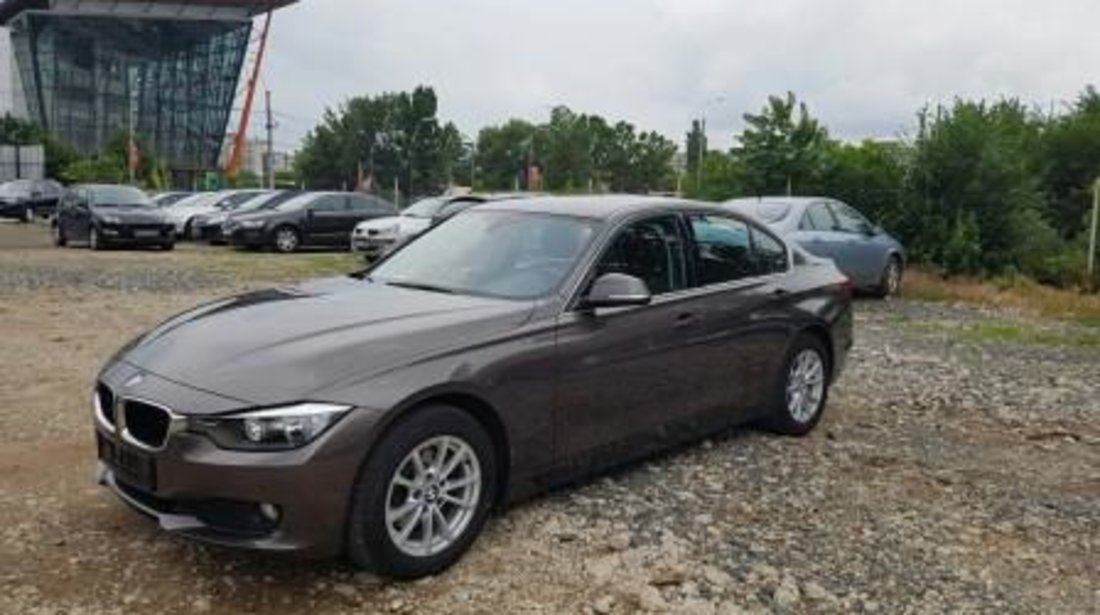 BMW 320 2.0 2013