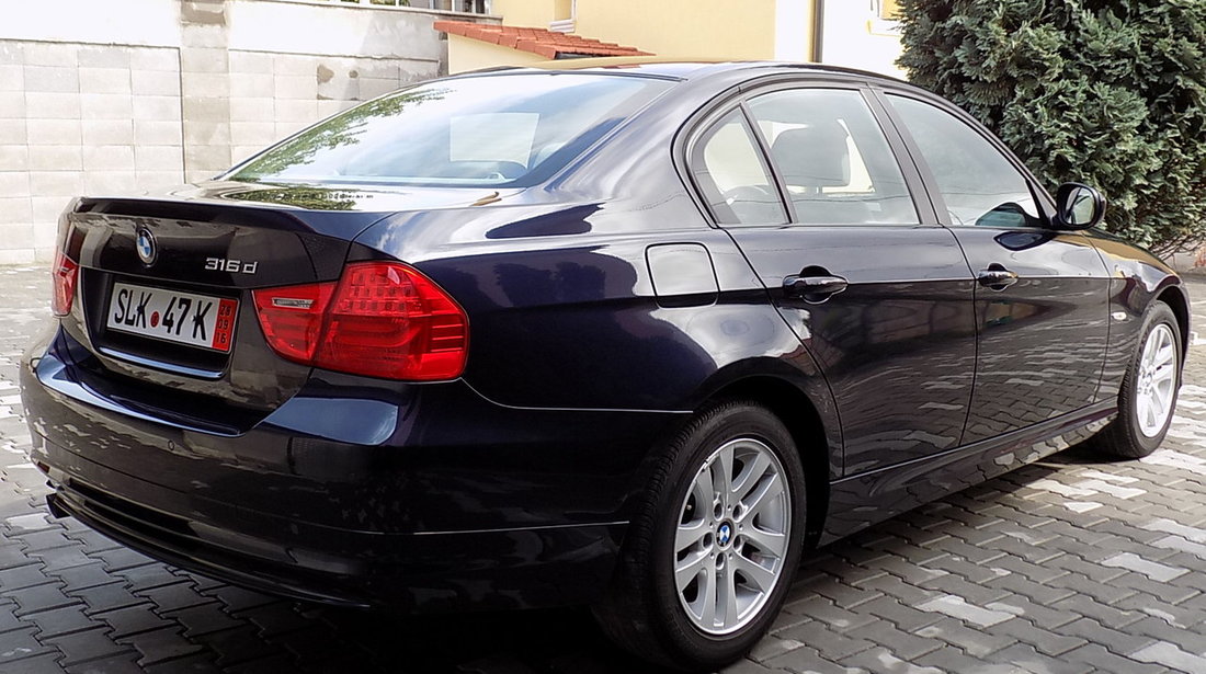 BMW 320 2.0 d 2011