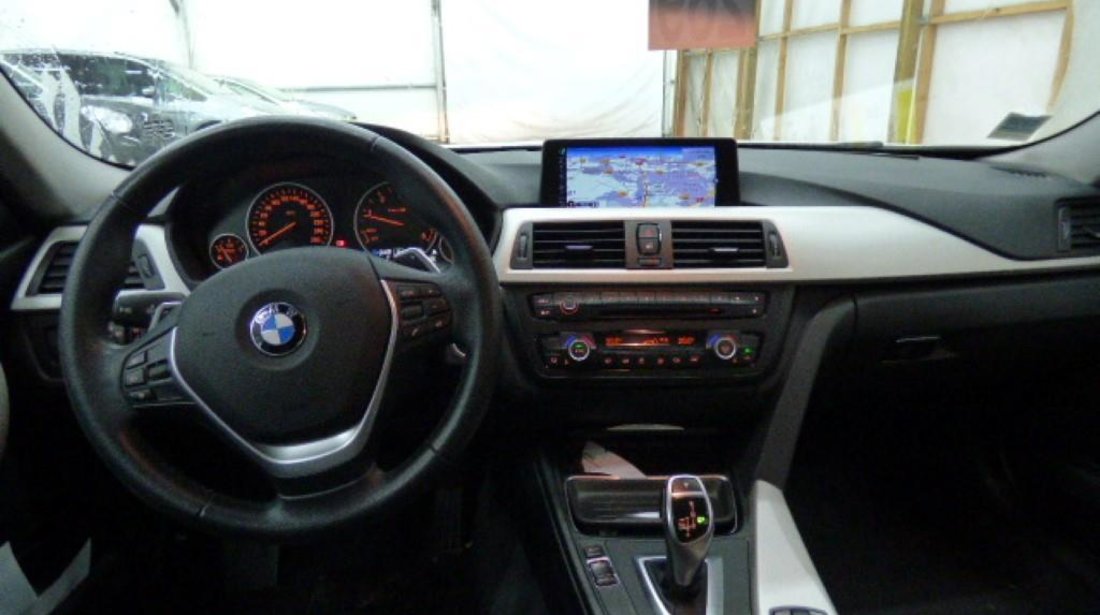 BMW 320 2.0 Diesel SMG 8+1     184 cp 2014