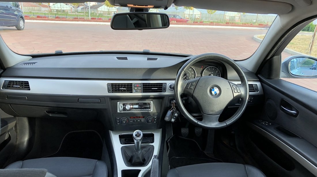 BMW 320 2.0i 2006