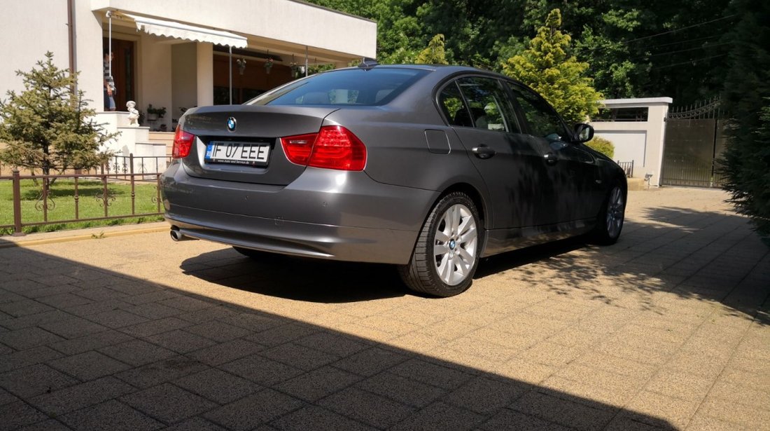 BMW 320 20 2011