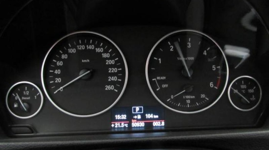 BMW 320 318d Automatic LINIA LUXURY Start/Stop - 1.995 cc / 143 CP 2013