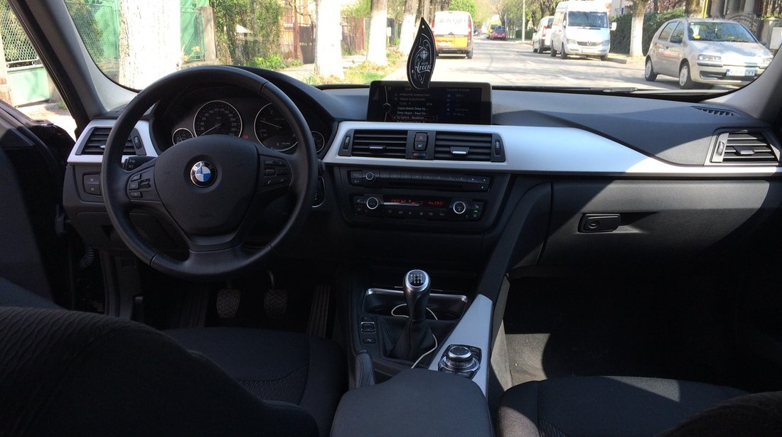 BMW 320 320 diesel 2012